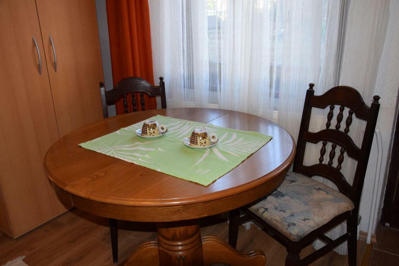 Rooms Ribnikar Postumia Esterno foto