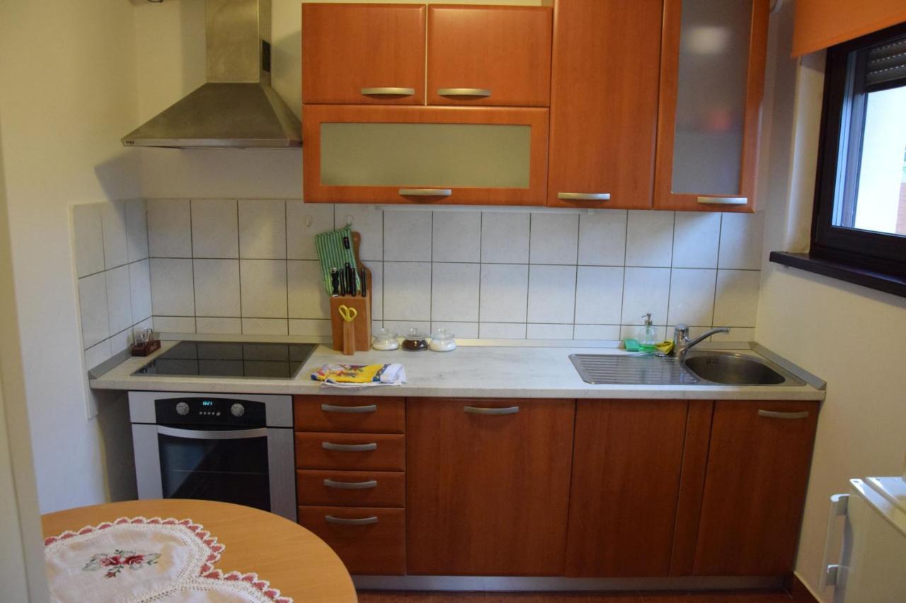Rooms Ribnikar Postumia Esterno foto